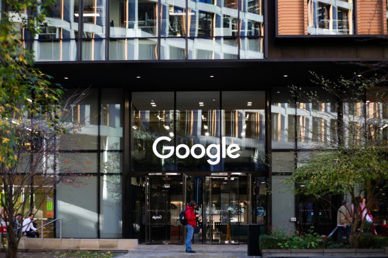 Google’s four AI departures: "We wanted to build something differently"
